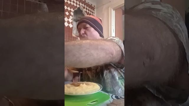 Сырники с малиновым топпингом