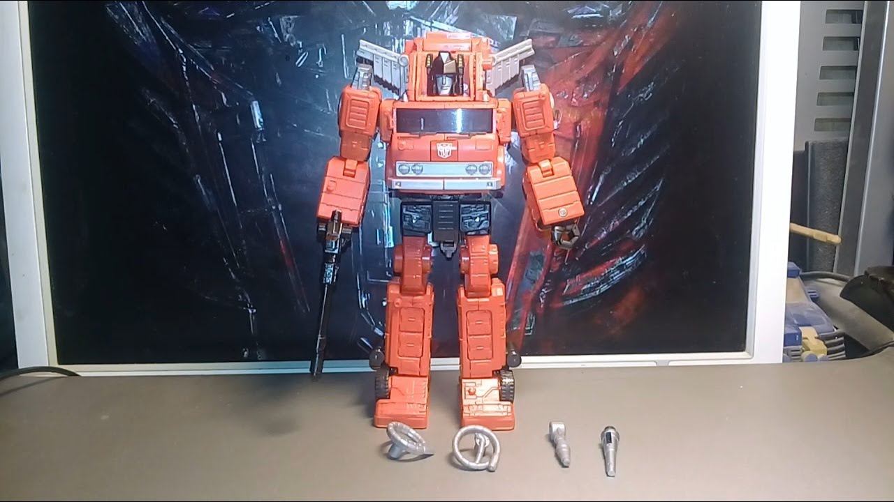 Unpackaging + review! Inferno, WFC Kingdom, Voyager class by Hasbro смотреть онлайн