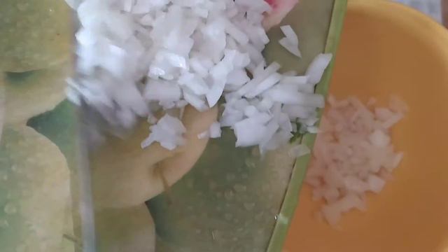 Блюдо из баклажанов. Жареные баклажаны с майонезной начинкой. смотреть онлайн
