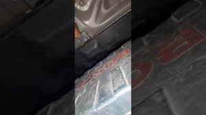 Открываем багажник изнутри Corolla 120