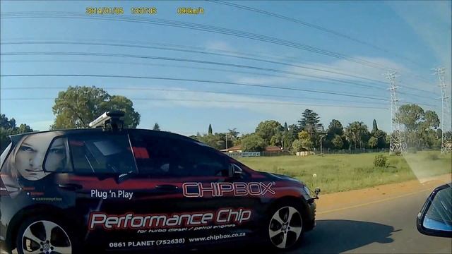 BMW M135i (Stock) Vs Golf 7 GTI (CHIPBOX®)