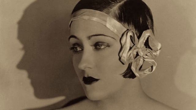 Gloria Swanson (1899-1983) смотреть онлайн