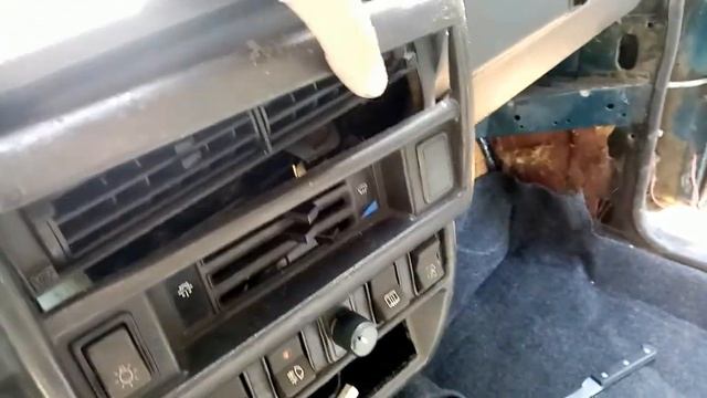 Нива за 30 тысяч Сборка салона Новый кавролин смотреть онлайн