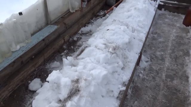 В феврале снег в теплицу. Это обязательно ,потому, что..... смотреть онлайн