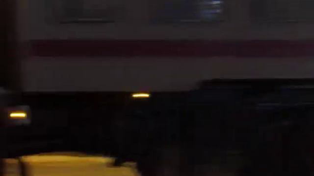 МАШИНА ВОЙСК НАЦИОНАЛЬНОЙ ГВАРДИИ ЕДЕТ В ЦЕНТР ГОРОДА смотреть онлайн