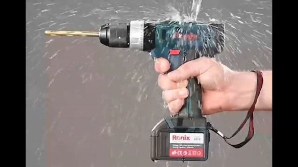 Устойчивая дрель  Ronix