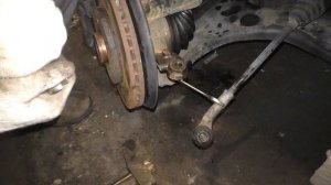 Замена рулевых наконечников VW Polo Sedan и Skoda Rapid