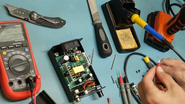 A Dangerous STM32 T12 Soldering Iron - Ground Bond Upgrade! смотреть онлайн