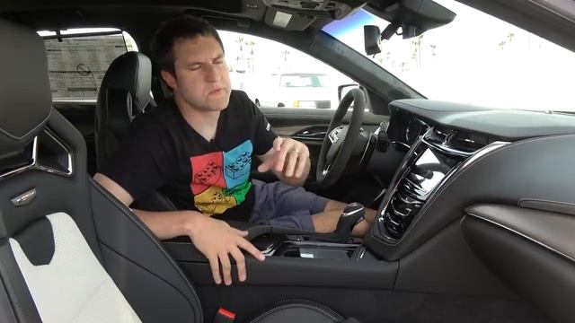 Cadillac CTS-V 2019 года - это безумно быстрый люксовый седан смотреть онлайн