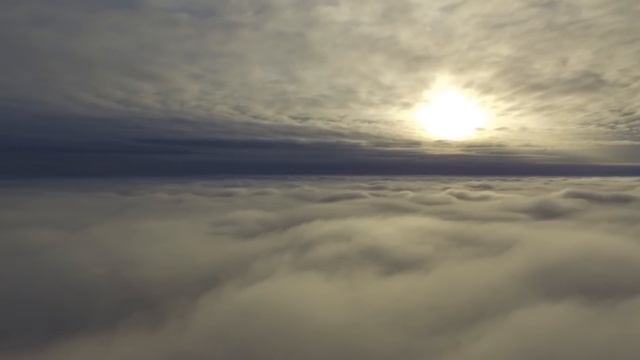 Небо над облаками смотреть онлайн