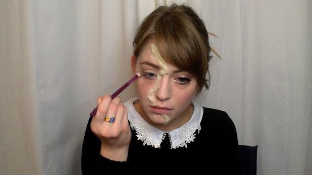 Образ на Хэллоуин: страшная кукла / Creepy Doll - Halloween Make Up смотреть онлайн