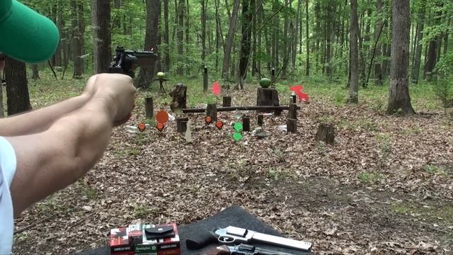 Revolveres, ¿Cual es el Mejor Revolver? Armas en el Campo de Tiro, en Español смотреть онлайн