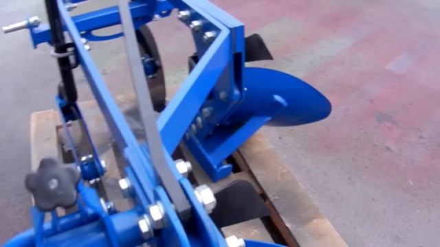 Плуг для трактора двухкорпусный. Новинка!!! смотреть онлайн