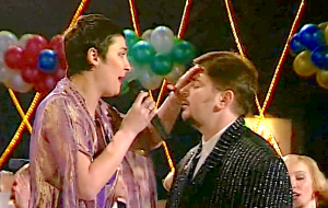 Песня Я ОБИДЕЛАСЬ /И.Корнелюк - Р.Лисиц/ в исполнении Лолиты и Саши из АКАДЕМИИ в "топе" ? или ?