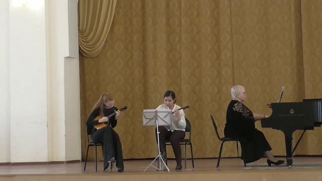 ЧТО ПОЛУЧИЛОСЬ: трехструнная и четырехструнная домры вместе. "Голубка" А. Цыганков смотреть онлайн