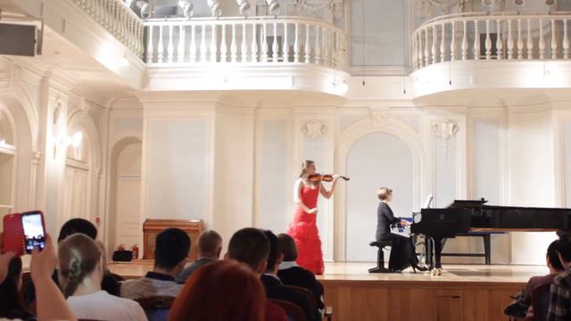 Мария Цуварёва. скрипка. Ф.Крейслер - Каватина