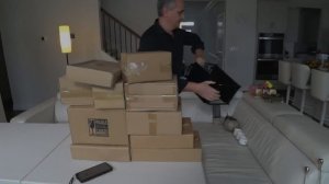 Открываем потерянные посылки по $2! Порадовали ВСЕ находки! Удачная распаковка посылок в Америке