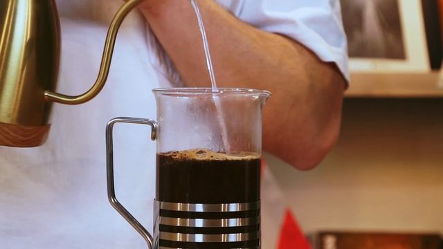 Как готовить кофе во френч прессе / Готовим кофе дома смотреть онлайн