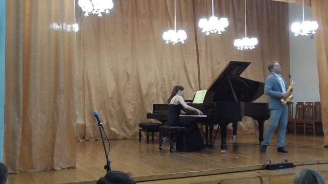 "Академия музыки" Сергей Колесов (саксофон), часть 1 смотреть онлайн