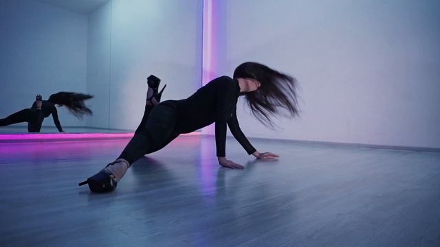 TEMPTATION_CHOREO_Strip_dance_Хореография_по_стрип-пластике смотреть онлайн