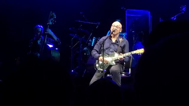 Mark Knopfler - 09 Heart Full Of Holes - Royal Albert Hall 2019 SBD смотреть онлайн