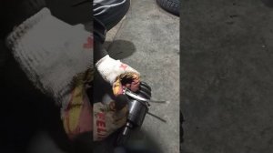 Как затянуть ленточный хомут на шрус. Самодельная стяжка за 5 минут. DIY