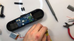 Beats Pill 2.0 - Замена Аккумулятора Разборка