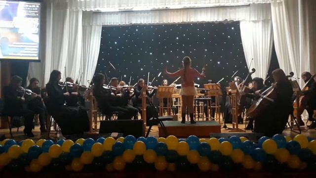 Я первый раз дирижировала оркестром. Спасибо "Слобожанский" за такую возможность! Это очень круто! смотреть онлайн