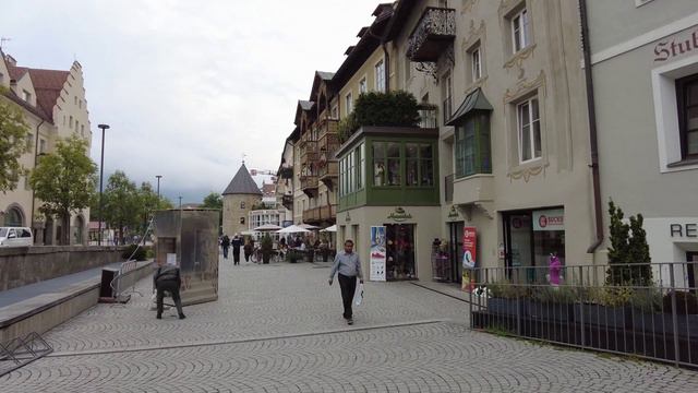 Brunico, Italy Walk september 2021 4К Part one смотреть онлайн