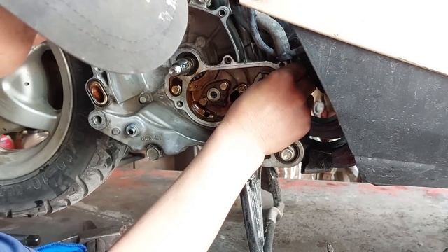 THAY PHỚT BƠM NƯỚC XE LEAD 110. смотреть онлайн