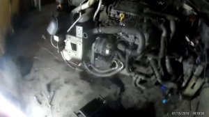 Рено Трафик 3 Renault Trafic 3 1.6 dCi битурбо разобрал переднюю часть двигателя