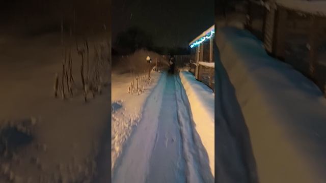 Greenworks: аккумуляторный снегоуборщик в деле смотреть онлайн