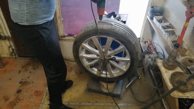 Балансировка низкопрофильного колеса Р 19 смотреть онлайн