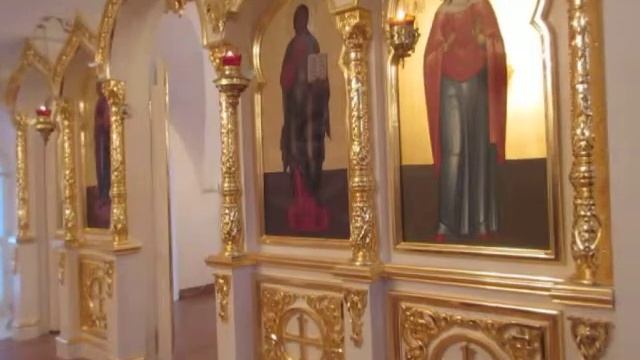 малый вход смотреть онлайн