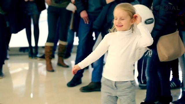 Открытие нового салона MONDIAL в ТЦ "Кристалл" - Fashion показ коллекции весна 2014 смотреть онлайн