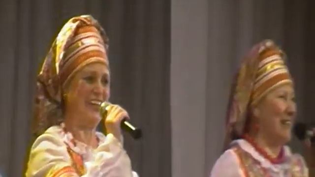 Поет Народный коллектив "Яблонька" г.Канск смотреть онлайн