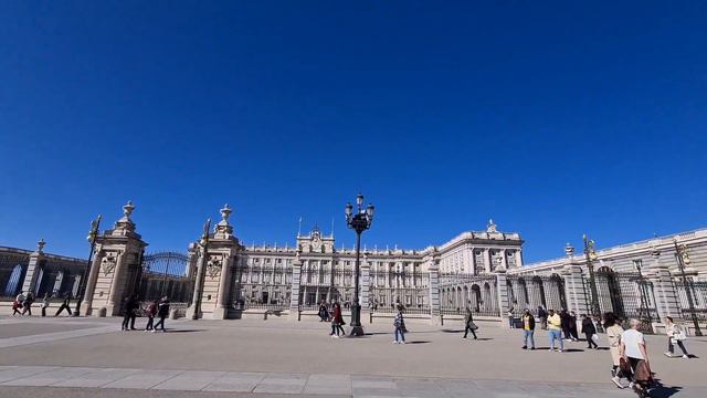 Король Дворец Мадрид Путешествие Royal Palace #live #travel #spain #europe #madrid смотреть онлайн