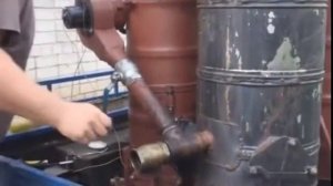 Car on wood  Автомобиль на дровах