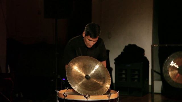 Per Nørgård: I Ching 4th movement/Improvisation by Lê Quan Ninh, Sori Choi, and Ying-Hsueh Chen смотреть онлайн