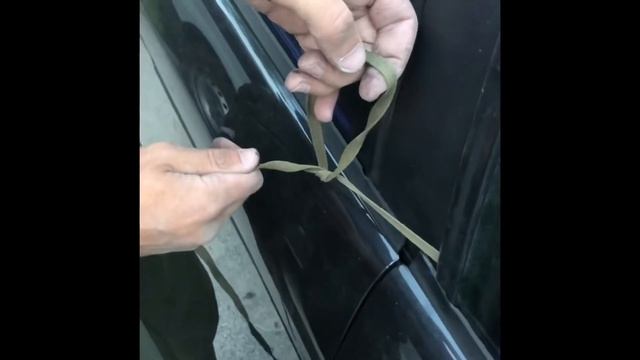 Как открыть Audi 100 c4 шнурками от кроссовок)? смотреть онлайн