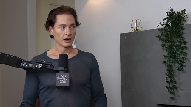 Meet The Man Who Spent $2 Million To Look 18 Again смотреть онлайн