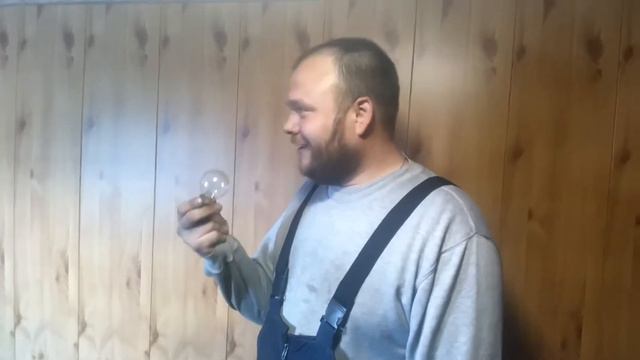 Лампочку в рот РЕАЛЬНО!!! смотреть онлайн