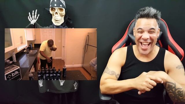 BLACK WATER TASTE TEST! Feat. Dashie REACTION!!! смотреть онлайн