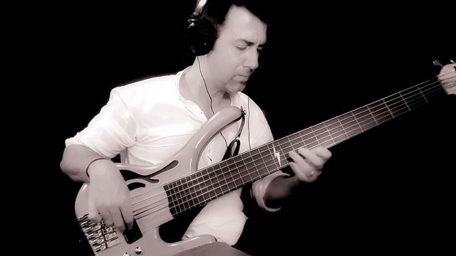 6 String Fretless Bass Song - HEADSPACE смотреть онлайн