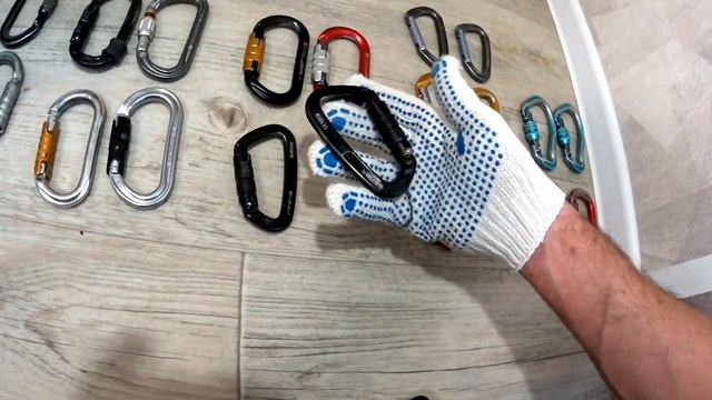 Набор карабинов для работы | Промышленный альпинизм смотреть онлайн