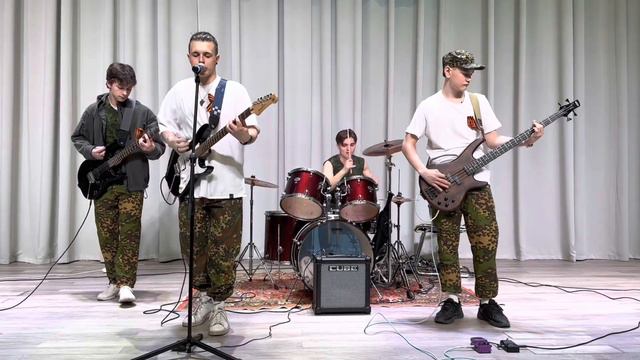 Снова за Родину. Музыка и слова Карякин Лев, 9 класс, Бесхлебный Глеб, 10 класс смотреть онлайн