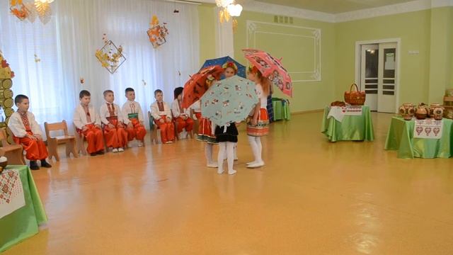 "Танец с зонтиками", д/с № 295, г. Кривой Рог смотреть онлайн