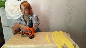 Мастер класс. Бутон огромной(80-85см в диаметре) ромашки  из изолона. Часть 2