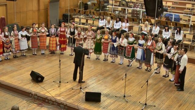 Трендафилчето – обр. Николай Кауфман,изп.Народен хор при НМУ“Л.Пипков“ с диригент Георги Петков смотреть онлайн