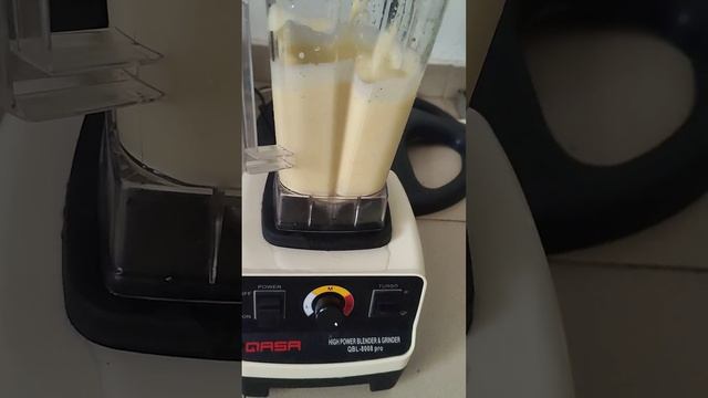 Making Smoothie With My Qasa Blender, This blender is so nice(Pineapple and apple smoothie) смотреть онлайн